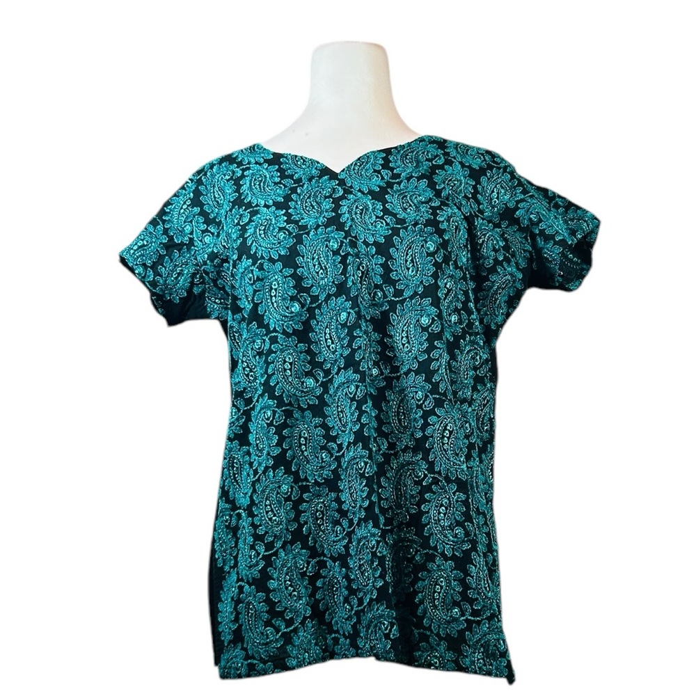 Women’s Short Sleeve Green and Black Scroll Design Two-Tone Top